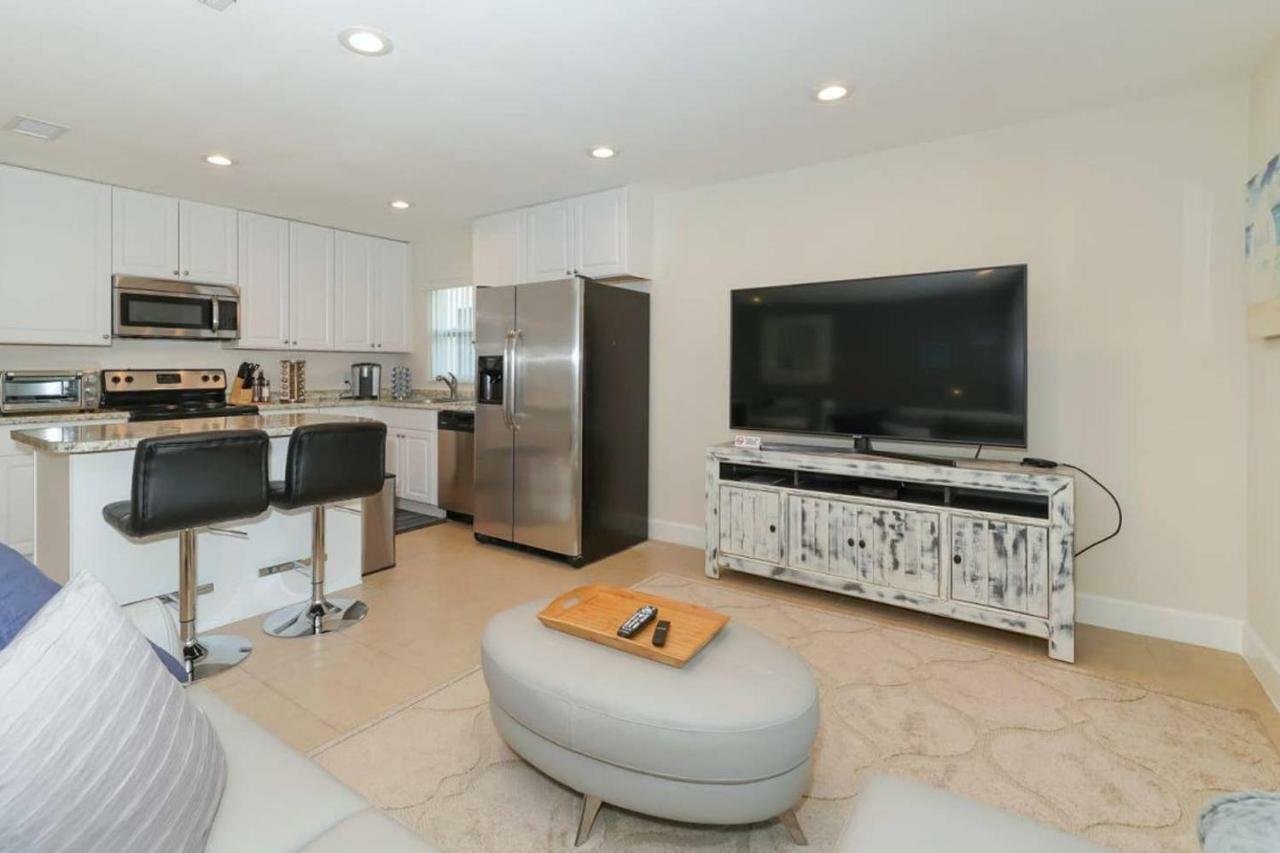 Lovely Cottage - Close To Siesta, Shops & Dining Sarasota Exterior foto